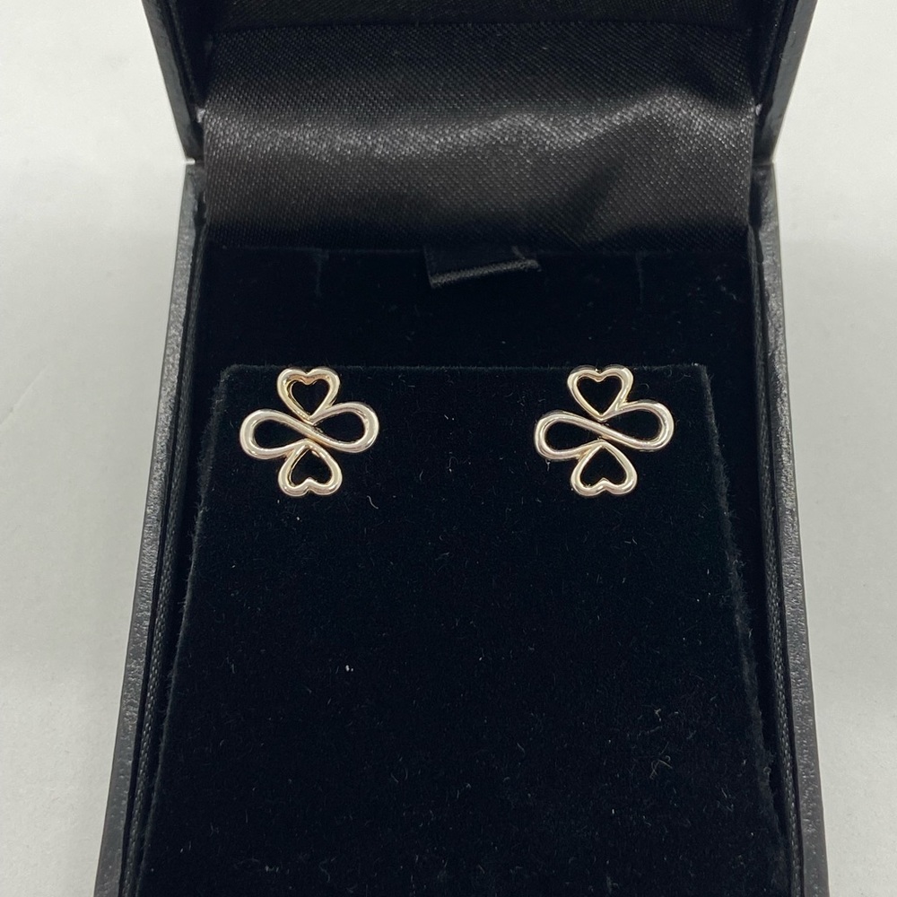 ☀️SALE☀️ Sterling silver stud earrings